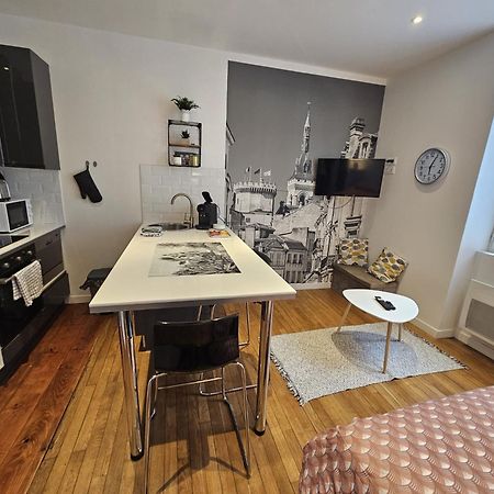 Le Pastel - Grand Studio Renove อองกูแลม ภายนอก รูปภาพ